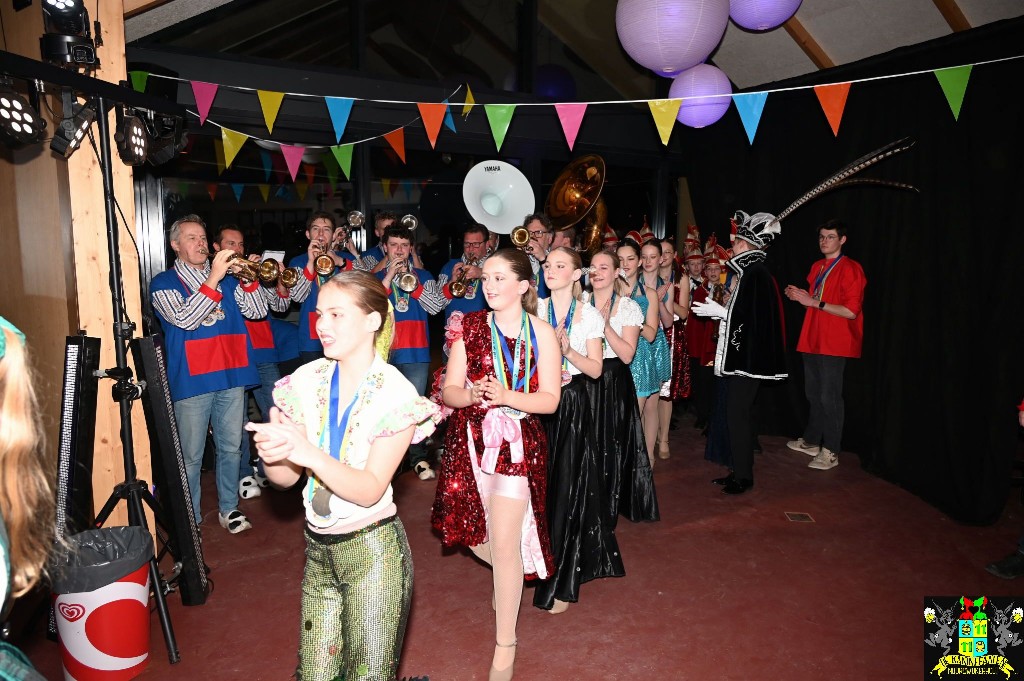 ../Images/Jeugddisco Glow in the Dark 011.jpg